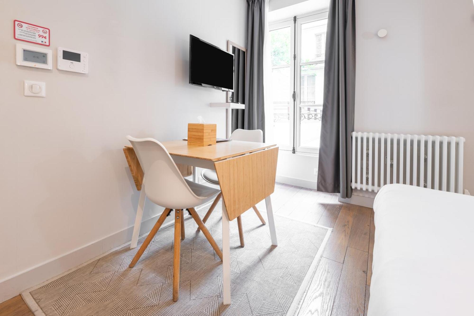 Apparts De L'Oncle Louis Versailles Exterior foto